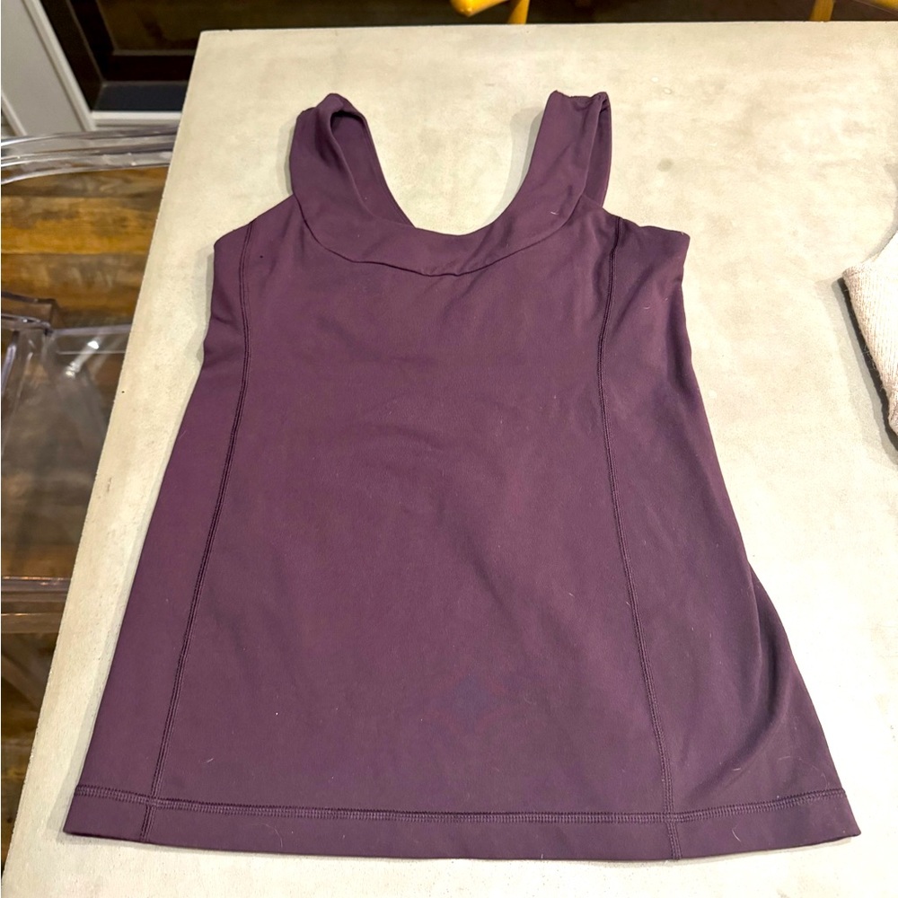 Lululemon tank